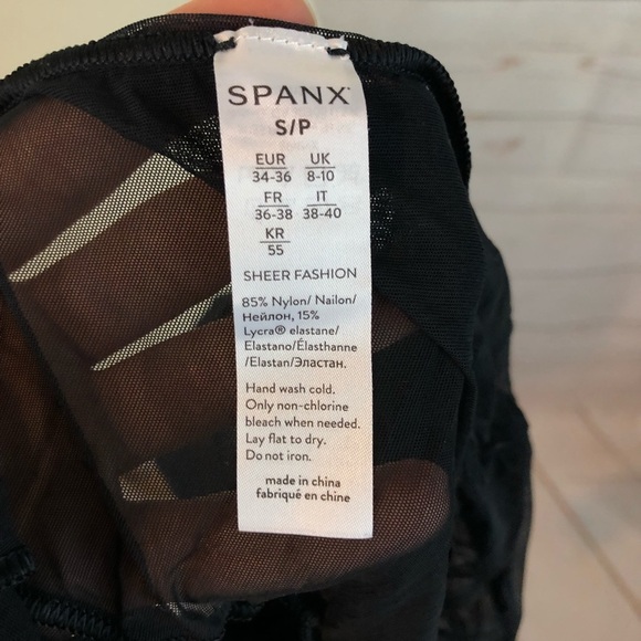 Spanx Sheer Fashion Mesh Crop Top - Picture 6 of 7